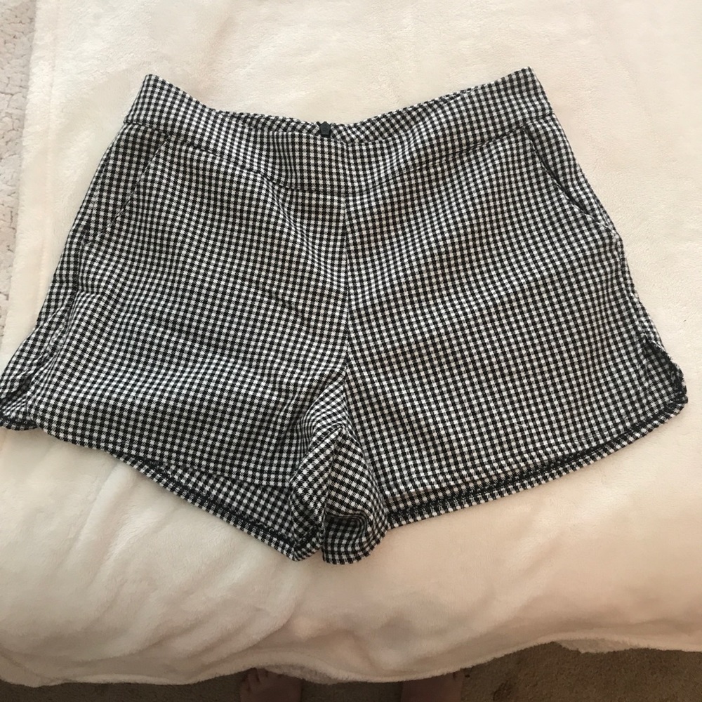 Brandy Melville John Galt gingham shorts